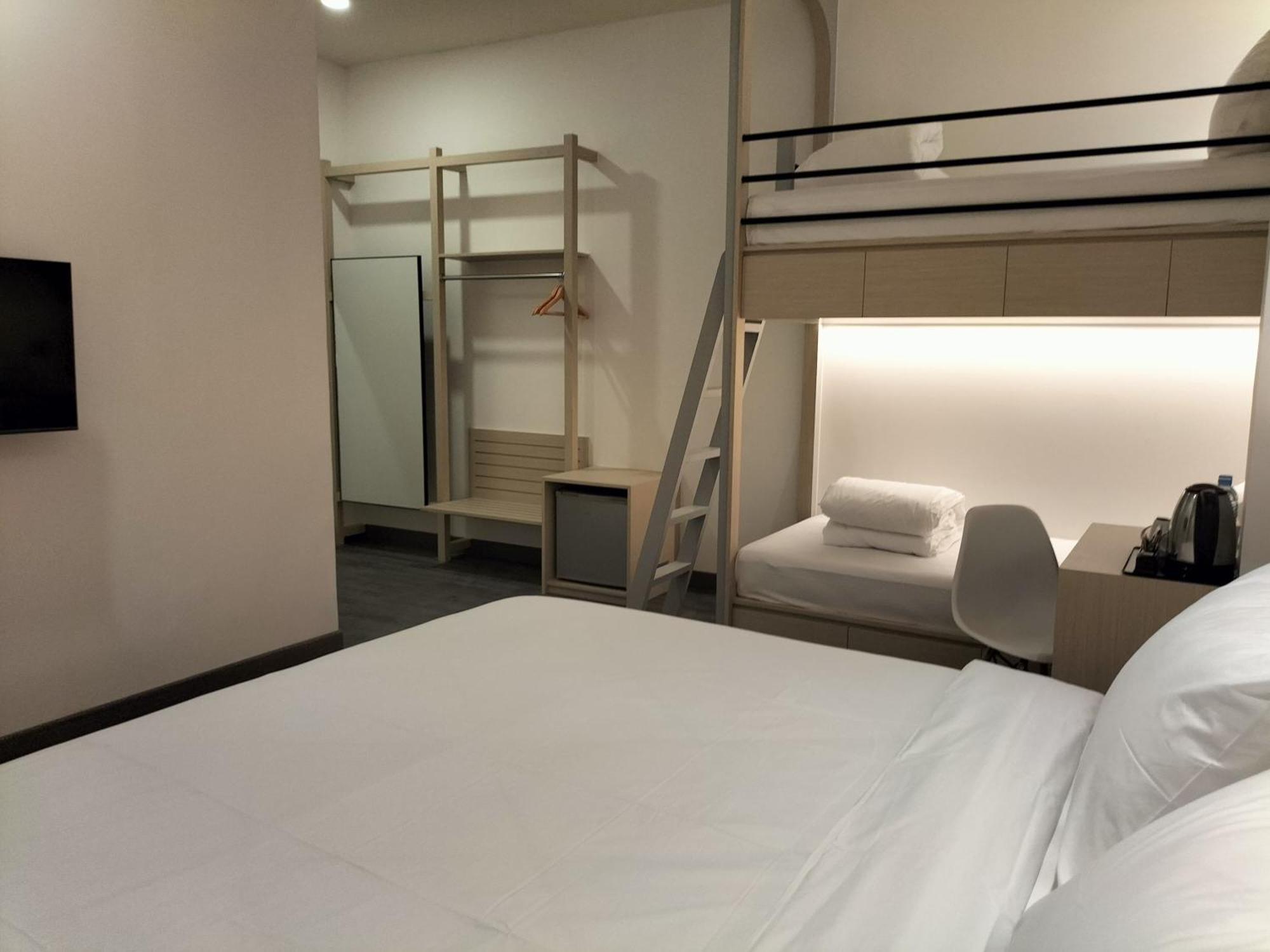 ג'קרטה True Blue Hotel Menteng מראה חיצוני תמונה