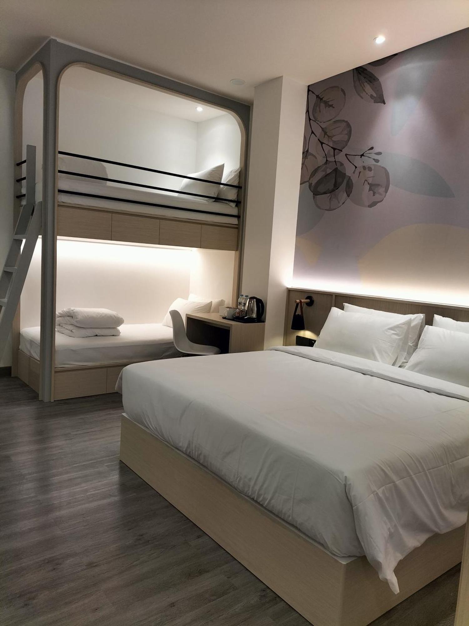 ג'קרטה True Blue Hotel Menteng מראה חיצוני תמונה