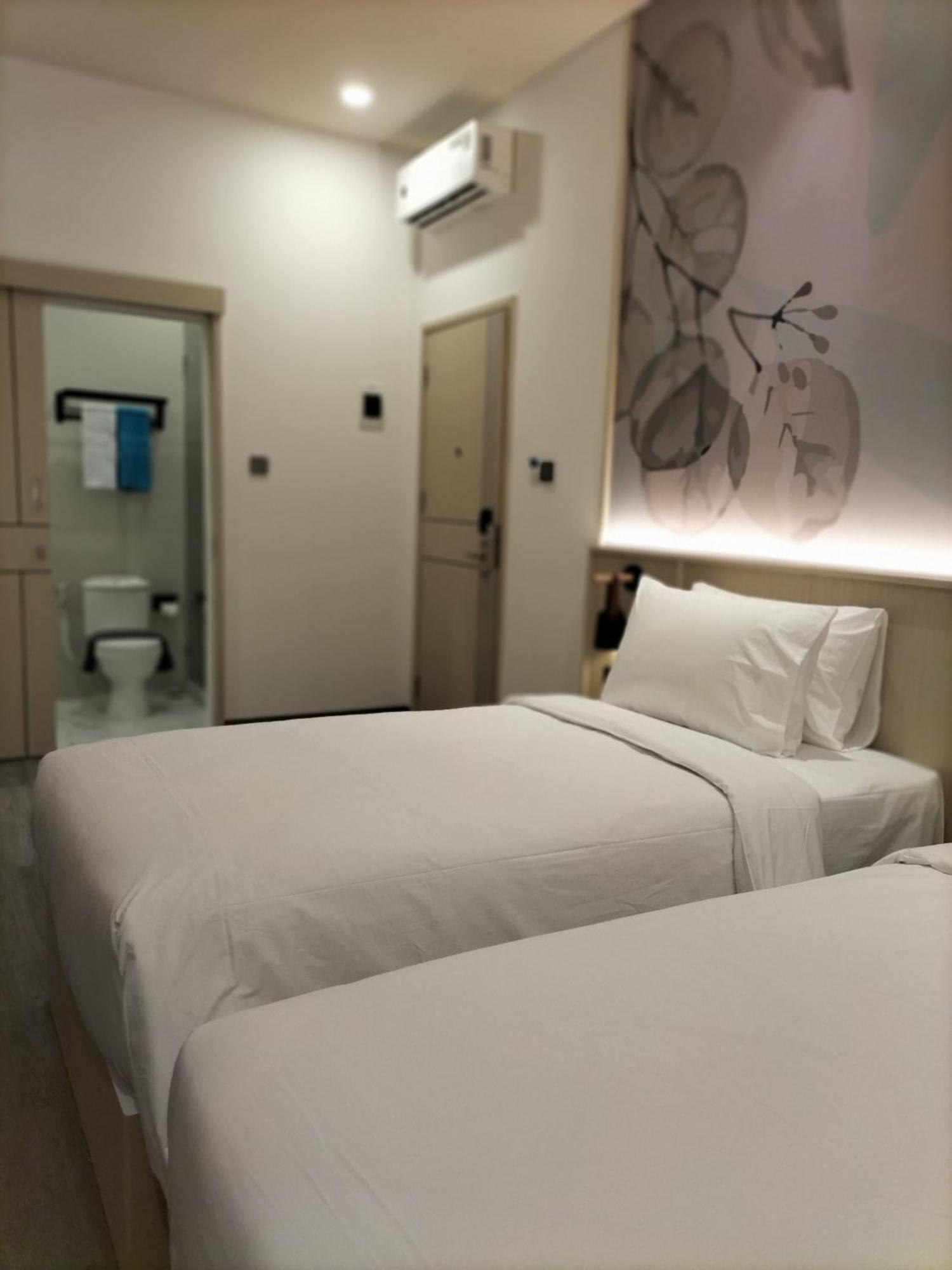 ג'קרטה True Blue Hotel Menteng מראה חיצוני תמונה