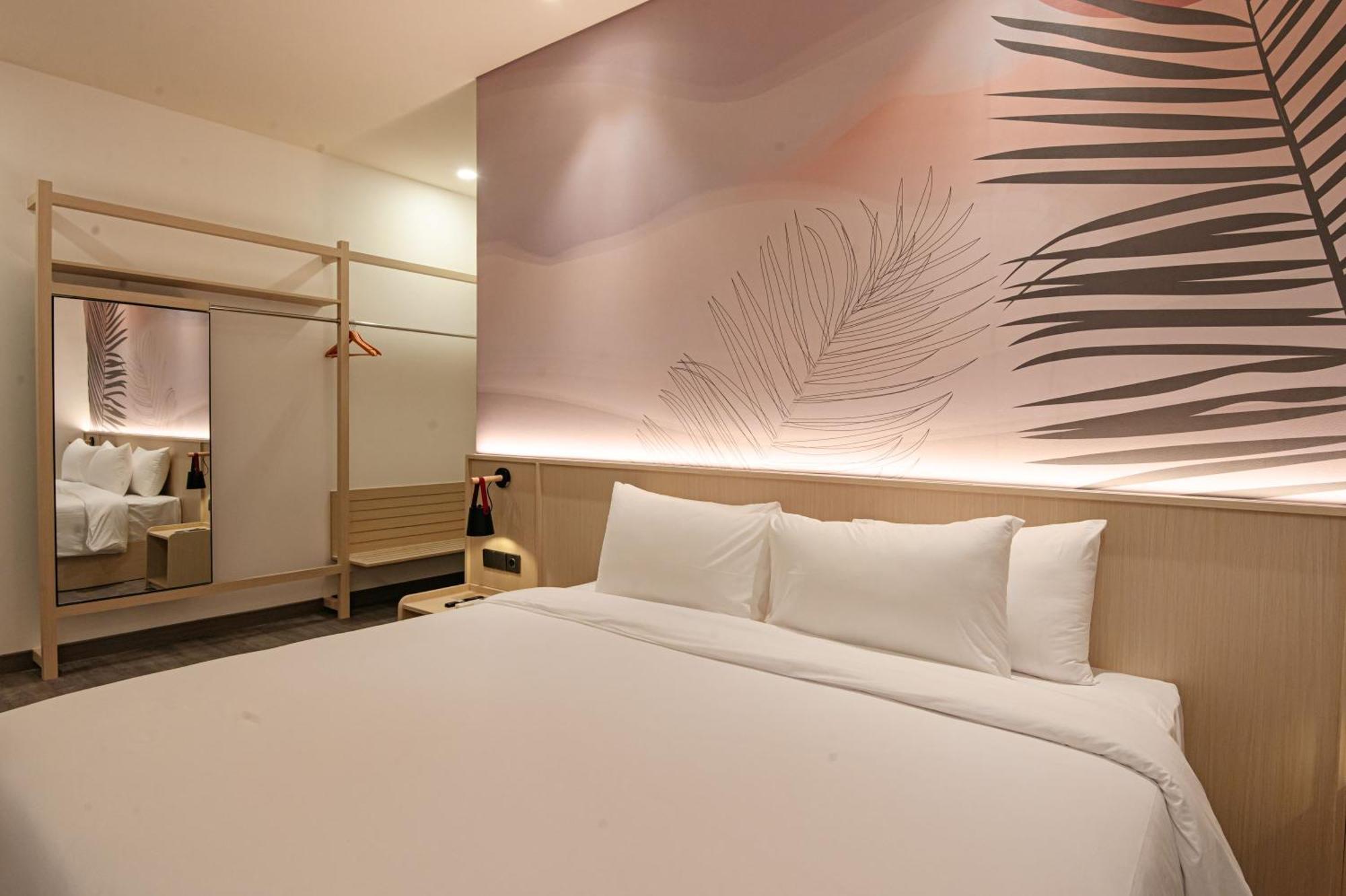 ג'קרטה True Blue Hotel Menteng מראה חיצוני תמונה